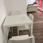 Lilia 2 Self-check In דירה