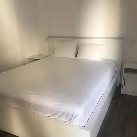 Lilia 2 Self-check In *